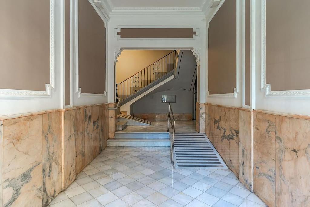 Canela Homes Barcelona Bailen Bagian luar foto