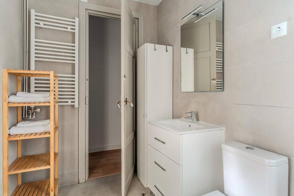 Canela Homes Barcelona Bailen Bagian luar foto